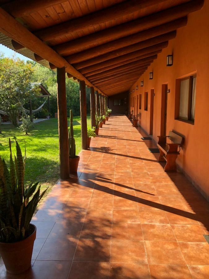 Posada Che Teindy โกโลเนีย คาร์ลอส เปลเลกรีนี ภายนอก รูปภาพ
